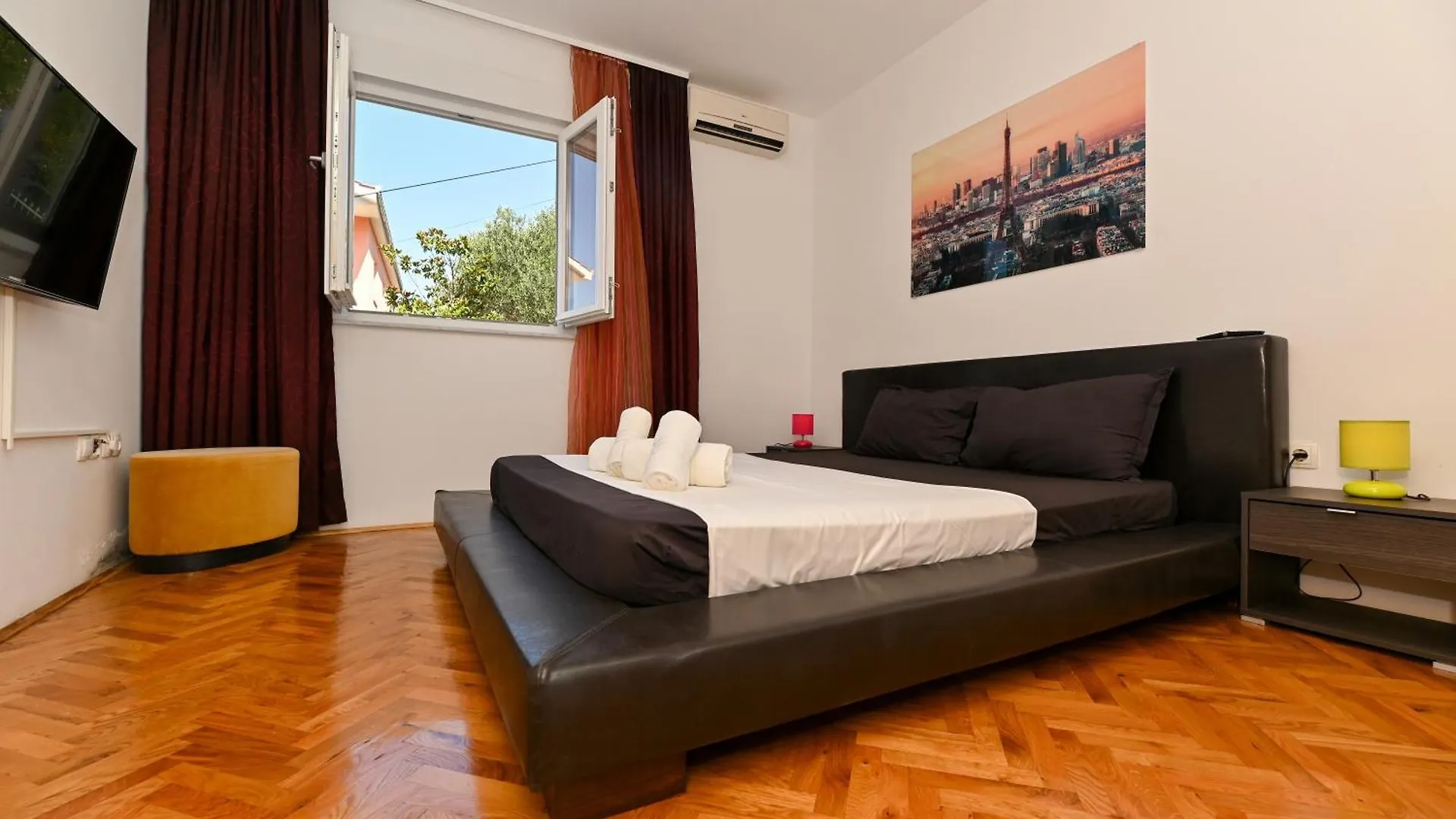 Sunny Place With Sea View Trogir Apartamento