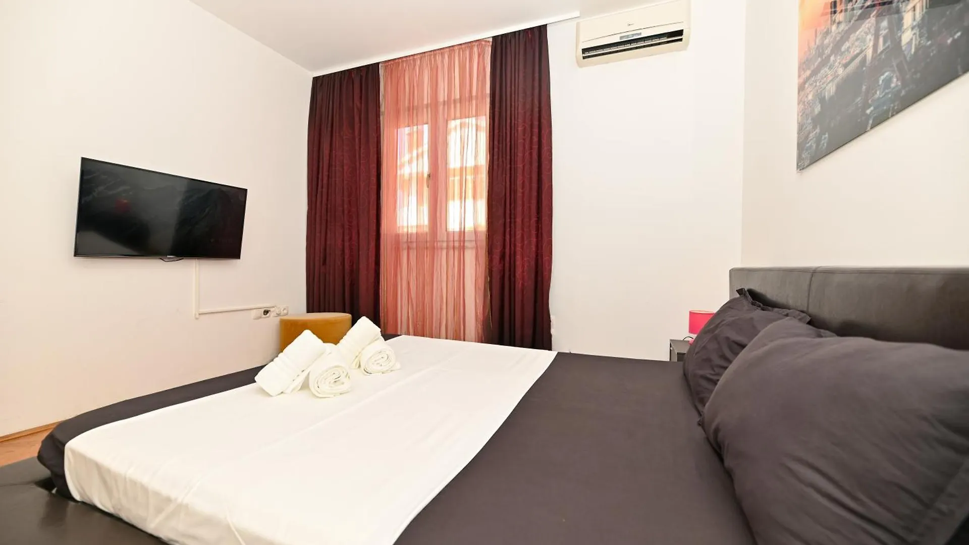 Apartamento Sunny Place With Sea View Trogir Croácia